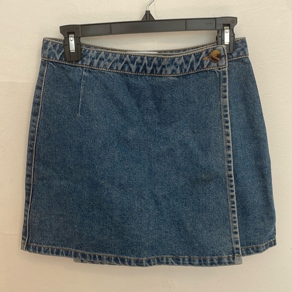 ASOS Medium Wash Crossover Denim Mini Skirt (4) - Picture 1 of 4